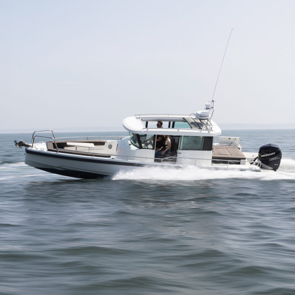 Bora Cabin, an Axopar cruising on the Solent with Lymington Boat Club, highlighting year-round flexible boat membership in Hampshire